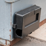 Raptor 357 Magnetic Bait Station