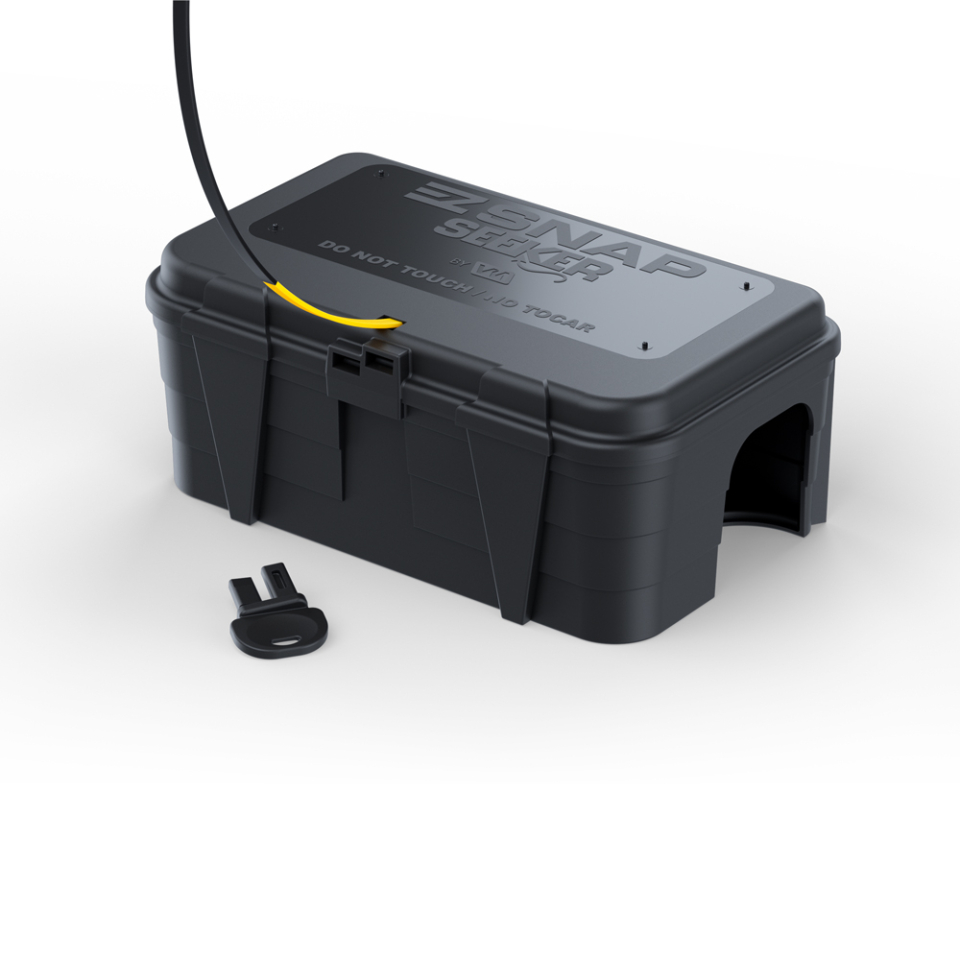 Wildlife Control Supplies: EZ Snap Seeker Rat Station