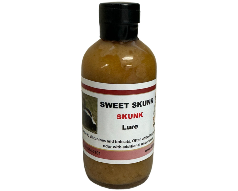 CRDP×DGNリキッド 1ml Sweet  Skunk Wildlife Control Supplies: Proline™ Sweet Skunk - Predator Lure